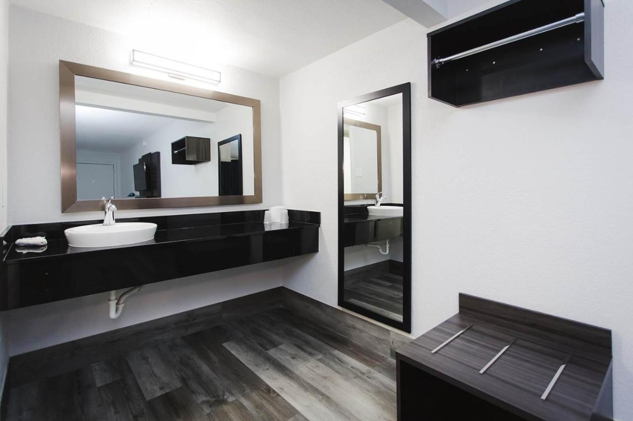 6 Tx Medical Center Nrg Stadium Hotel